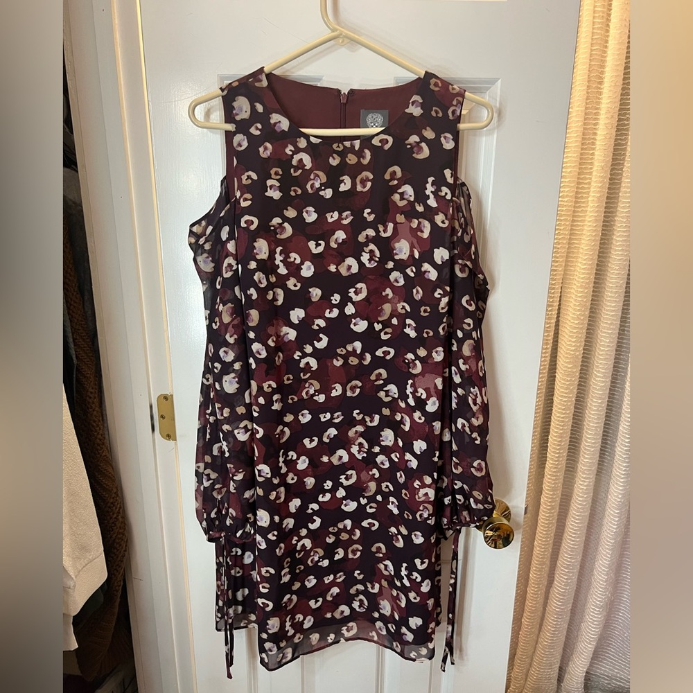 Vince Camuto shift dress